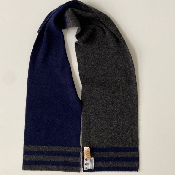 Chanel Vintage Cashmere Scarf - Picture 2 of 6